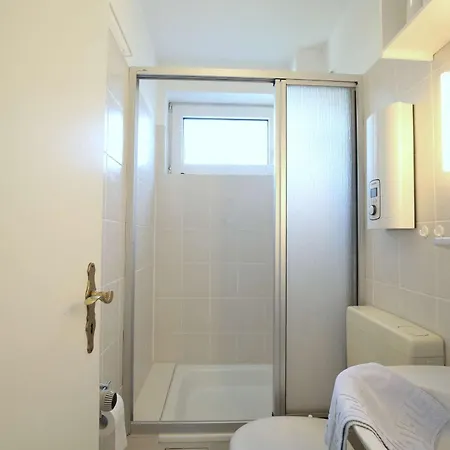 Residenz Am Alten Leuchtturm - 6 דירה וגנרוגה